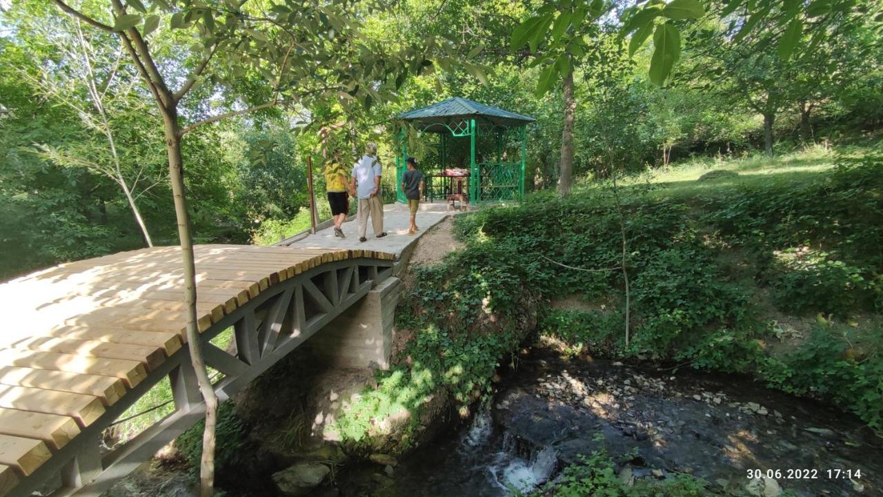 Hayat Guesthouse Nuratau Mountains Yukary-Ukhum Εξωτερικό φωτογραφία