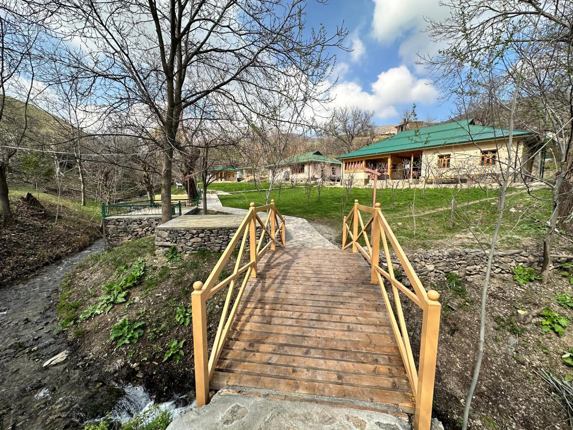 Hayat Guesthouse Nuratau Mountains Yukary-Ukhum Εξωτερικό φωτογραφία