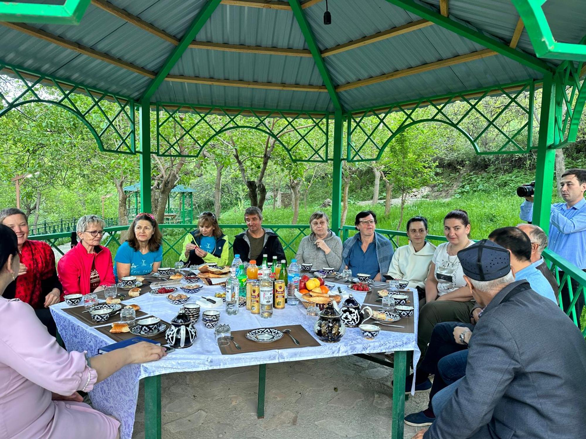 Hayat Guesthouse Nuratau Mountains Yukary-Ukhum Εξωτερικό φωτογραφία
